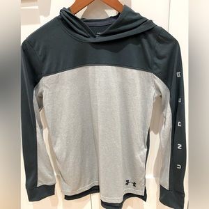 NWT Under Armour Boys hooded Long sleeve shirt size L